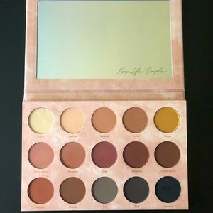 Dominique Cosmetics Transition Palette